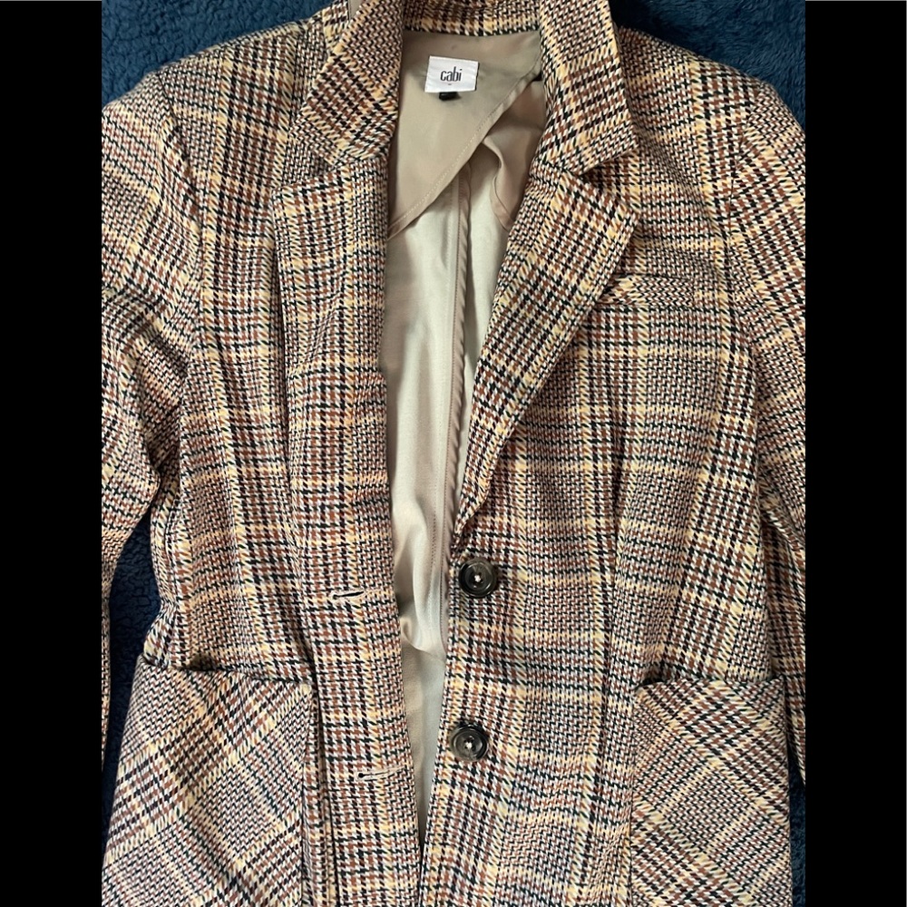 Adorable Cabi Blazer